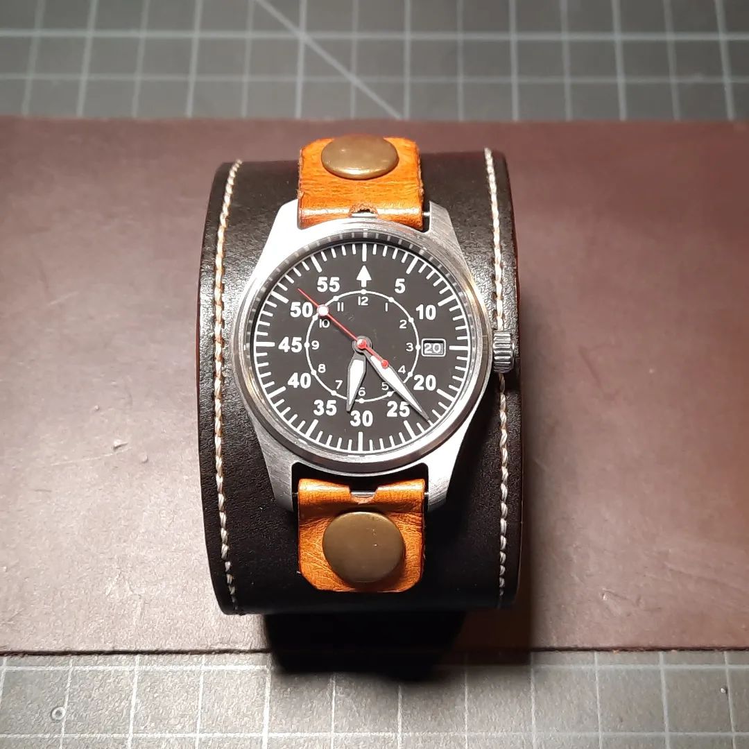 I changed the hands I also built a watch for my brothers birthday please dont show it to him.... #watchmaking #watch #imadethis #horology #pilotwatch #ichangedmymind